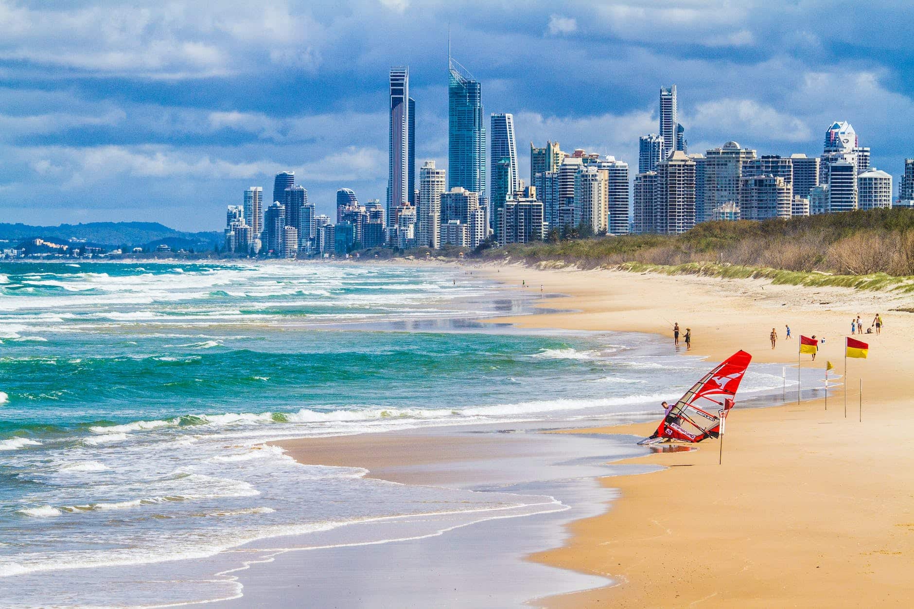 Discover the Top 10 Must-See Surfers Paradise Attractions for Your Gold Coast Adventure